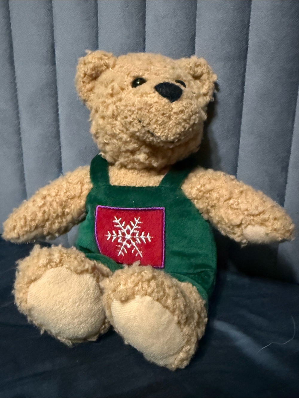 Vintage Hallmark Kiss Kiss Mistletoe Bear Christmas Plush Teddy